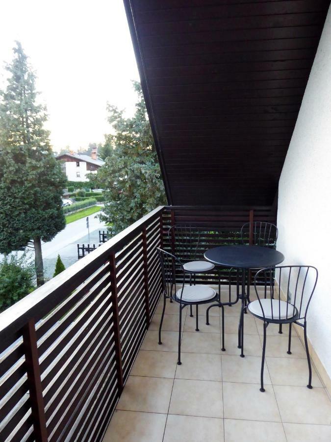 Apartment Galerija Radovljica Extérieur photo